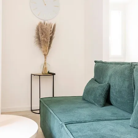 Cozy Modern T2 - Old Village *